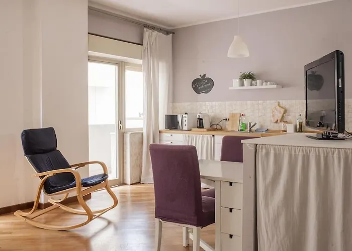 New Stabile Apt Balcony Central Apartment